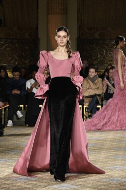 Christian Siriano koleksiyonu