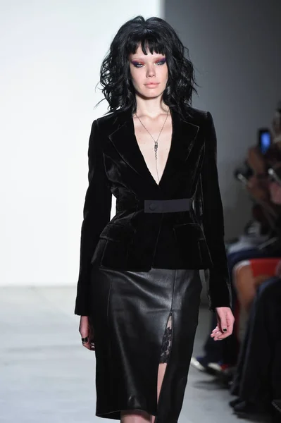 Kolekcja Georgine na New York Fashion Week — Zdjęcie stockowe