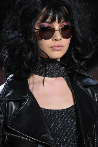 New York moda haftasında Georgine koleksiyonu