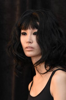 sahne arkasında Georgine koleksiyonu için 