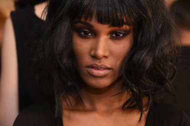 sahne arkasında Georgine koleksiyonu için 