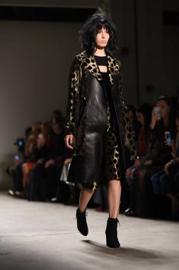 New York moda haftasında Georgine koleksiyonu