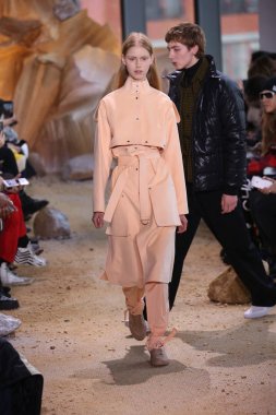 Lacoste defile