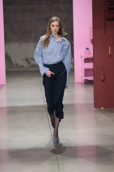 Tibi fashion show — Stock Photo, Image