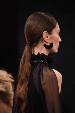  Jonathan Simkhai koleksiyonu 