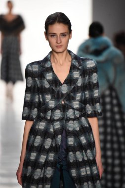  Son Jung Wan koleksiyonu. 