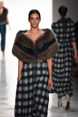  Son Jung Wan koleksiyonu. 