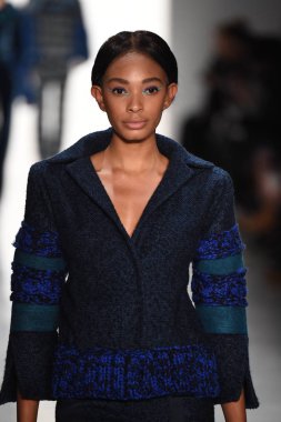  Son Jung Wan koleksiyonu. 