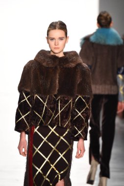  Son Jung Wan koleksiyonu. 