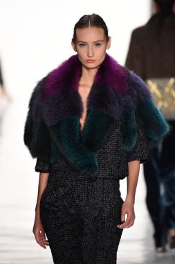  Son Jung Wan koleksiyonu. 