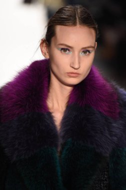  Son Jung Wan koleksiyonu. 