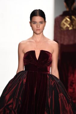 Son Jung Wan koleksiyonu.