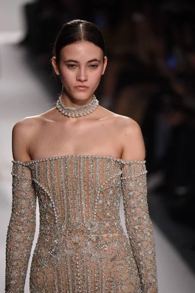  Jonathan Simkhai koleksiyonu