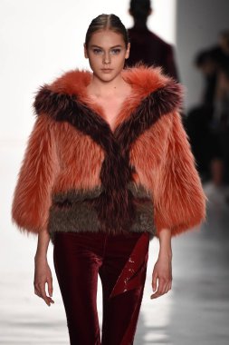 Son Jung Wan koleksiyonu.