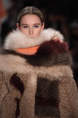 Son Jung Wan koleksiyonu.