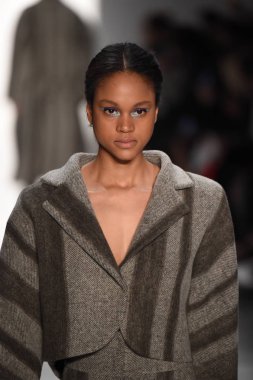 Son Jung Wan koleksiyonu.