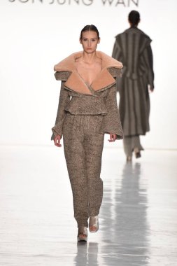 Son Jung Wan koleksiyonu.