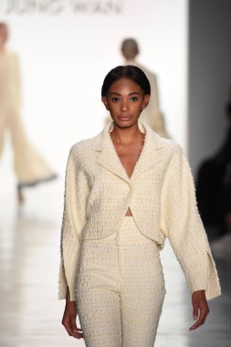 Son Jung Wan koleksiyonu.