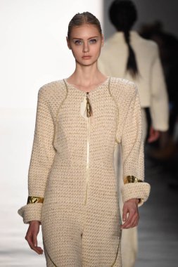 Son Jung Wan koleksiyonu.