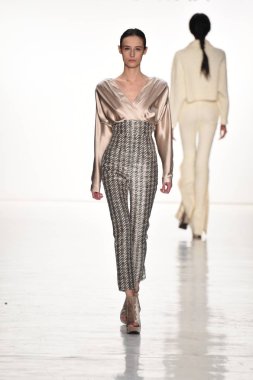 Son Jung Wan koleksiyonu.