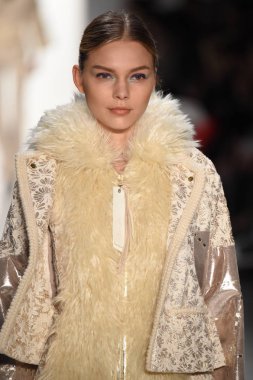 Son Jung Wan koleksiyonu.