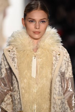 Son Jung Wan koleksiyonu.