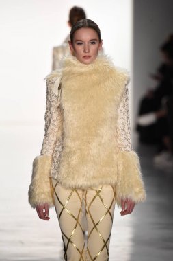 Son Jung Wan koleksiyonu.