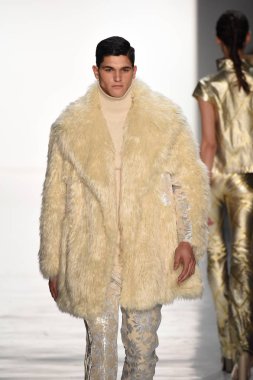 Son Jung Wan koleksiyonu. 