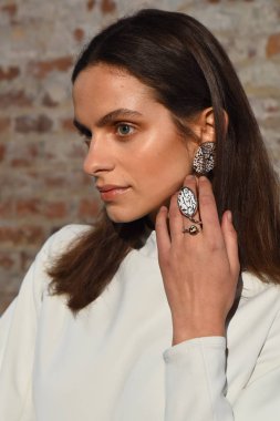  Beaufille sunum defile