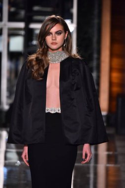 Reem Acra, Tiffany ve Co.