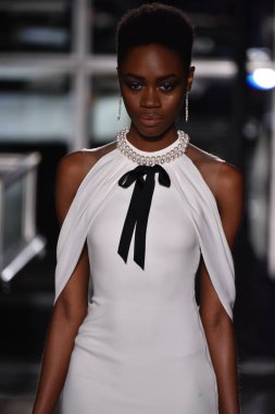 Reem Acra, Tiffany ve Co.