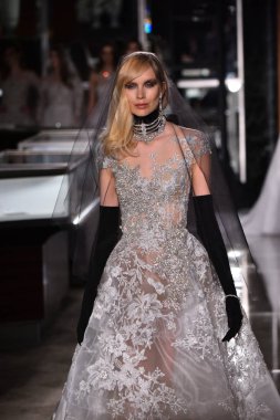 Reem Acra, Tiffany ve Co 