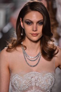 Reem Acra, Tiffany ve Co.