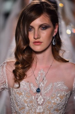 Reem Acra, Tiffany ve Co.