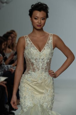 Randy Fenoli Bridal gösteri 