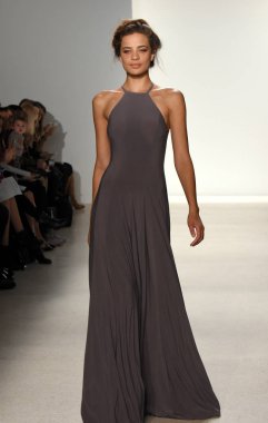 Kelly Faetanini Bridal gösteri 