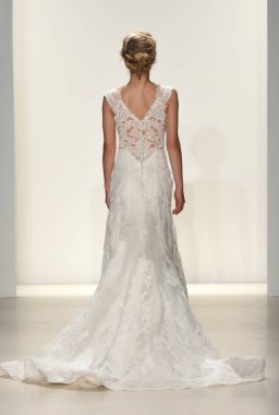  Kelly Faetanini pist Show