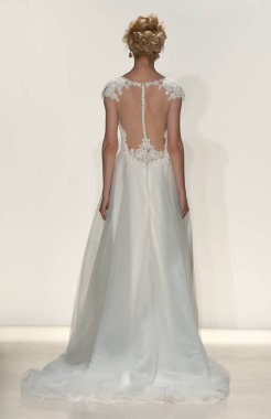  Kelly Faetanini pist Show