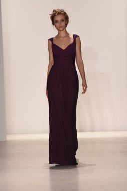  Kelly Faetanini pist Show