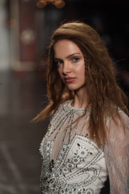 Jenny Packham gelinlik koleksiyonu