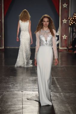 Jenny Packham gelinlik koleksiyonu