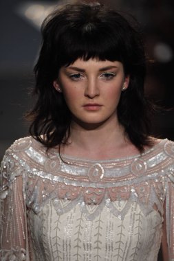 Jenny Packham gelinlik koleksiyonu