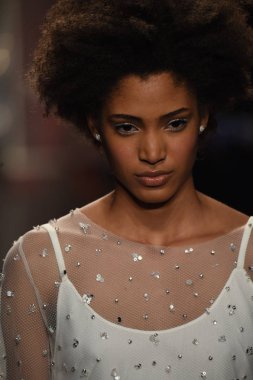 Jenny Packham gelinlik koleksiyonu