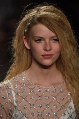 Jenny Packham gelinlik koleksiyonu