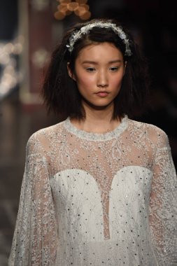 Jenny Packham gelinlik koleksiyonu