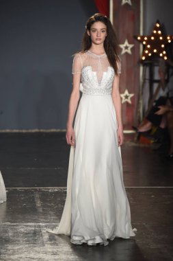 Jenny Packham gelinlik koleksiyonu