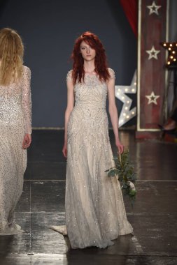 Jenny Packham gelinlik koleksiyonu