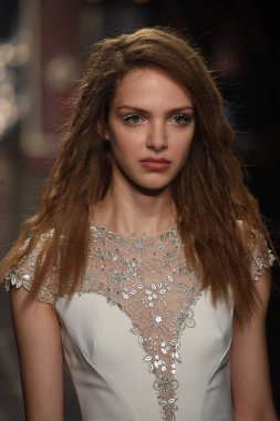 Jenny Packham gelinlik koleksiyonu