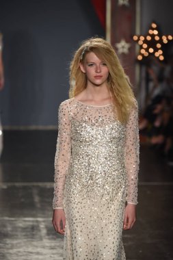 Jenny Packham gelinlik koleksiyonu