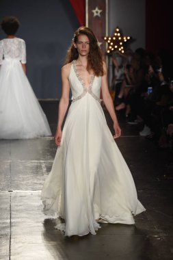 Jenny Packham gelinlik koleksiyonu
